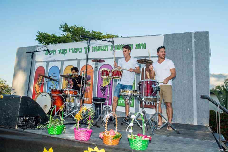 השכרת במות אמנים